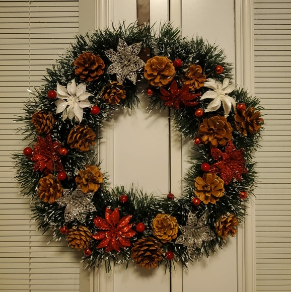 Christmas Holiday Wreath - Picture 8 of 8